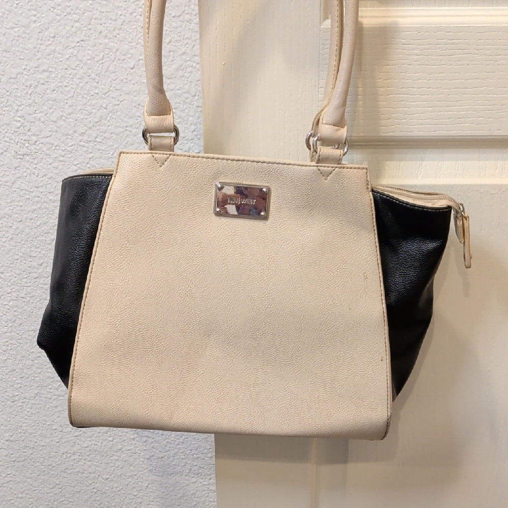 Nine West Elegant Black and Cream Shoulder Bag